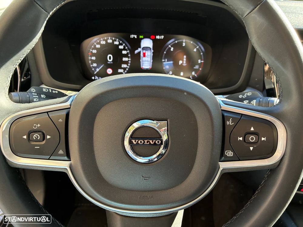 Volvo V60 2.0 B4 Momentum Plus Geartronic - 28