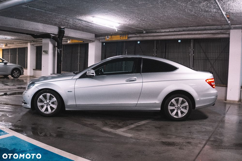 Mercedes-Benz Klasa C 180 BlueEFFICIENCY 7G-TRONIC - 4