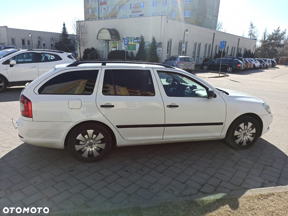 Skoda Octavia 1.6 Mint - 7