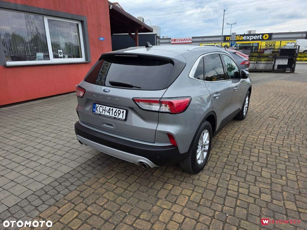 Ford Kuga - 12