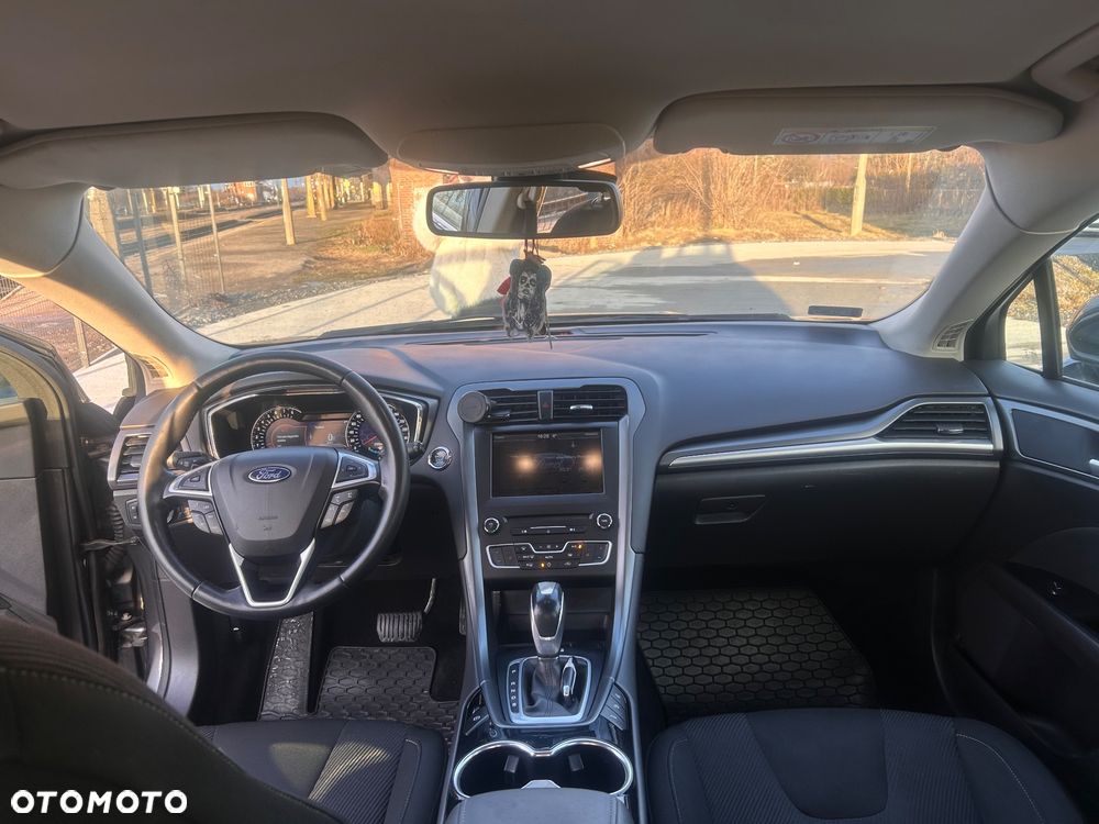 Ford Mondeo 2.0 EcoBoost Titanium - 2