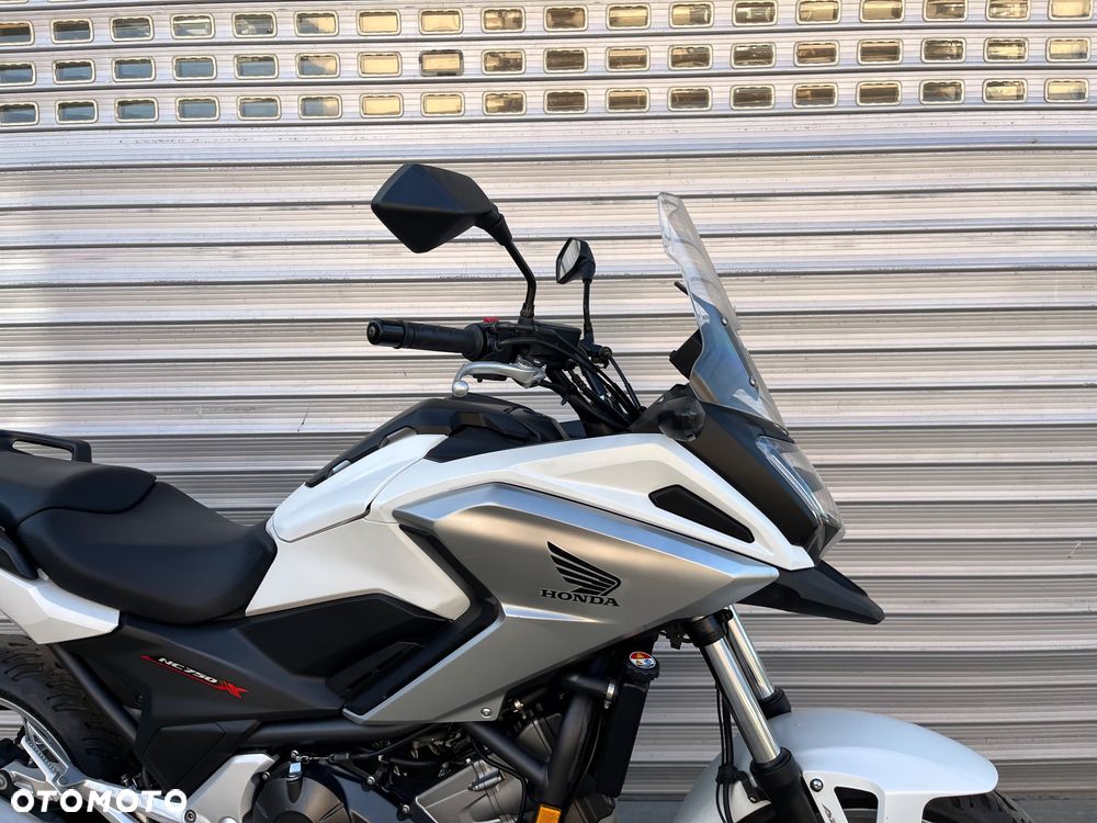 Honda NC - 27