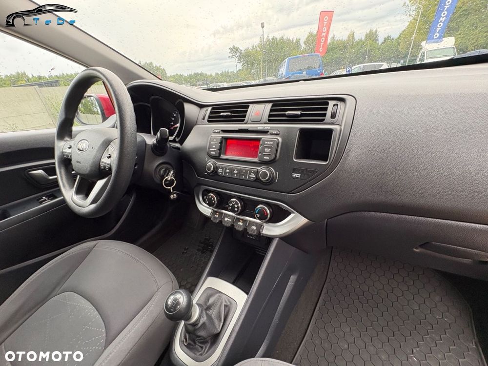 Kia Rio - 30