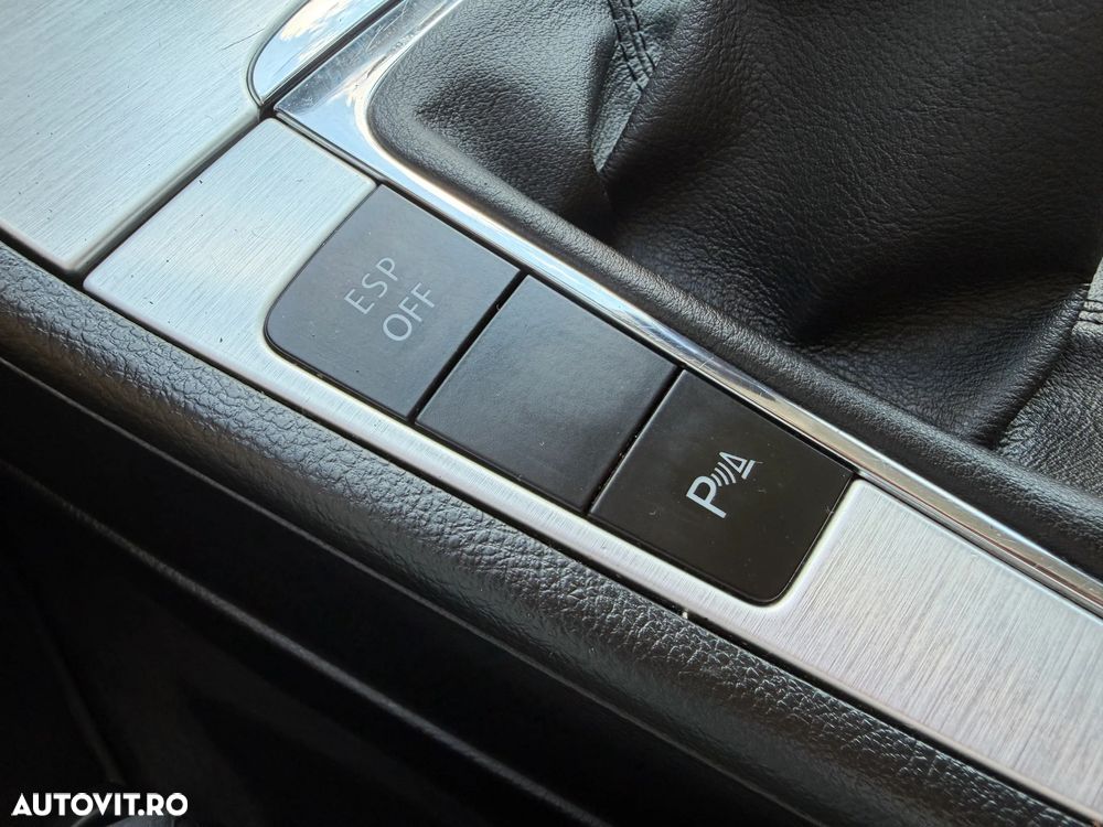 Volkswagen Passat 2.0 TDI DPF R-Line Edition - 17