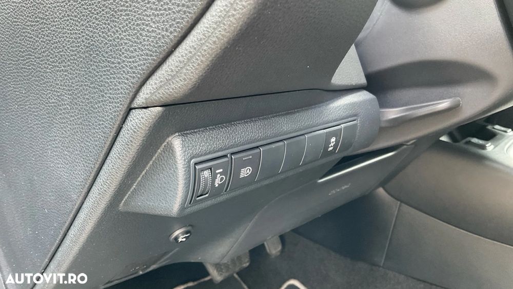 Toyota Corolla 1.8 HSD Dynamic - 35