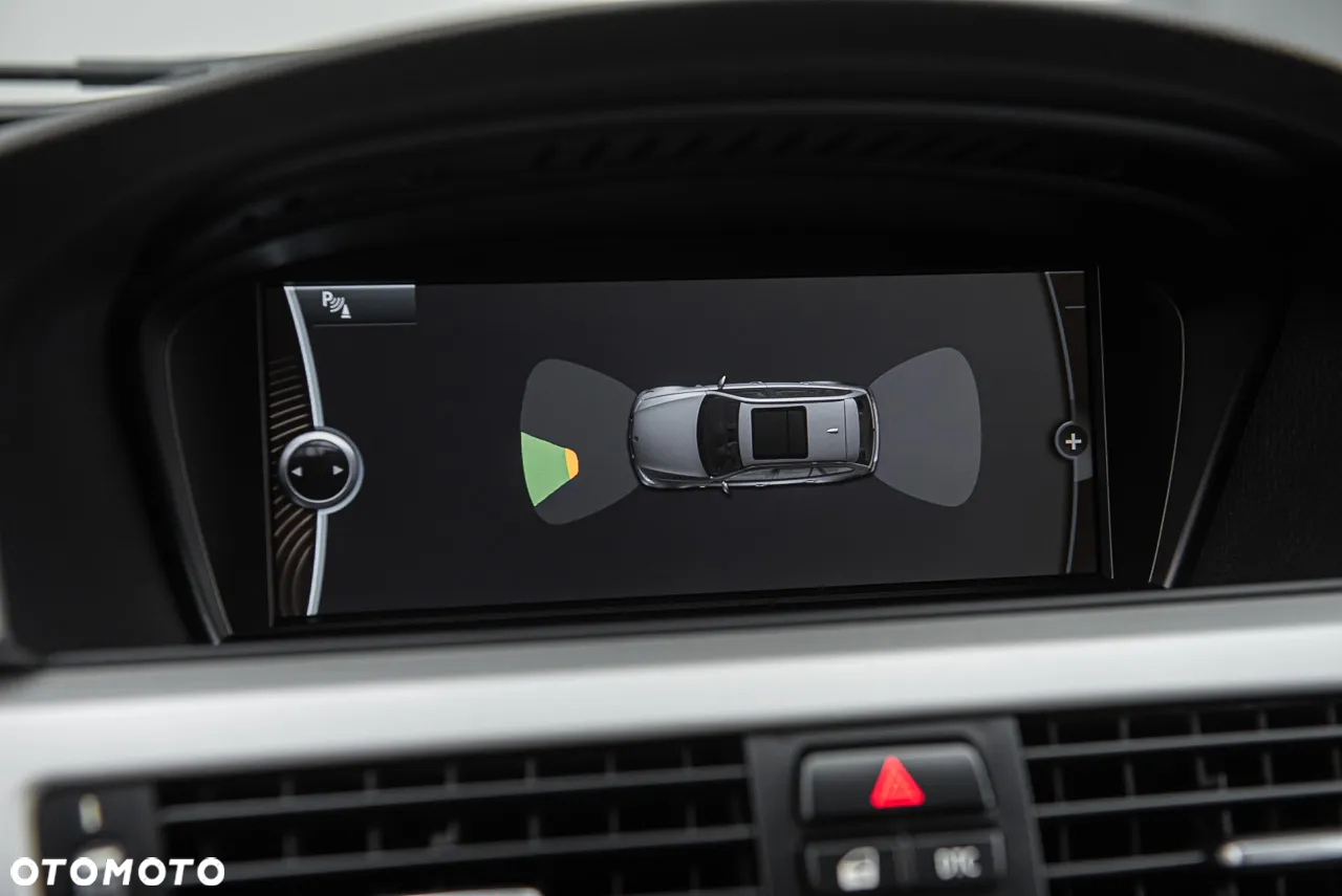 BMW Seria 3 325i xDrive Touring - 21