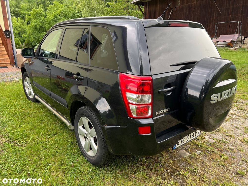 Suzuki Grand Vitara 2010 photo 3