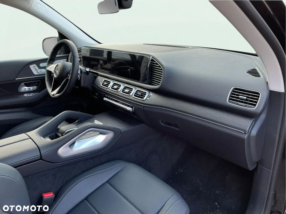 Mercedes-Benz GLE - 25