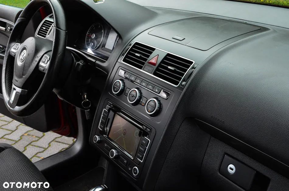 Volkswagen Touran 1.6 TDI DPF BlueMotion Technology DSG Comfortline - 36