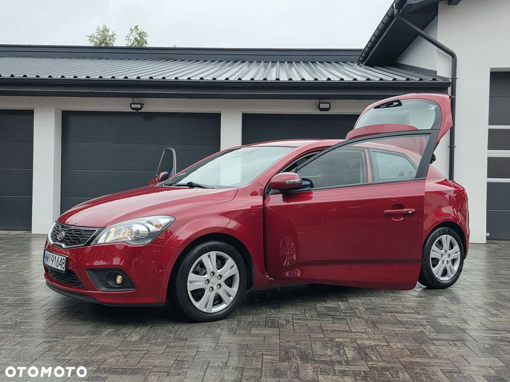 Kia ProCeed - 18