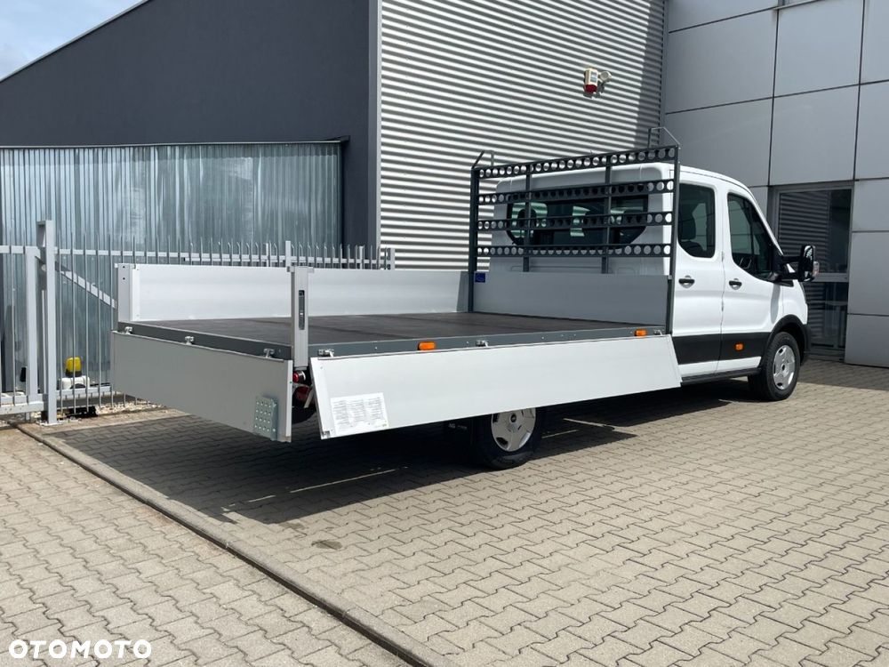 Ford Transit - 12
