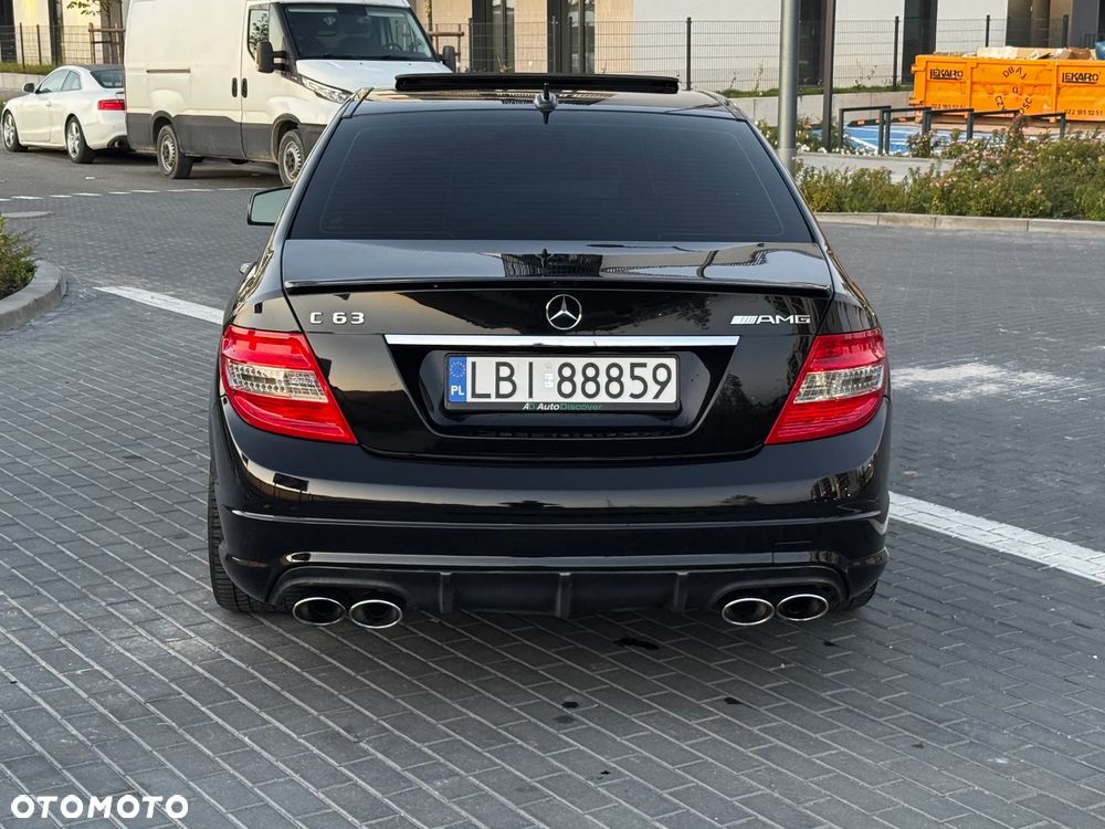 Mercedes-Benz Klasa C 63 AMG - 4
