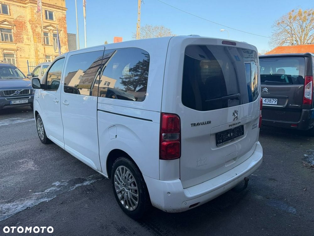 Peugeot Traveller - 3