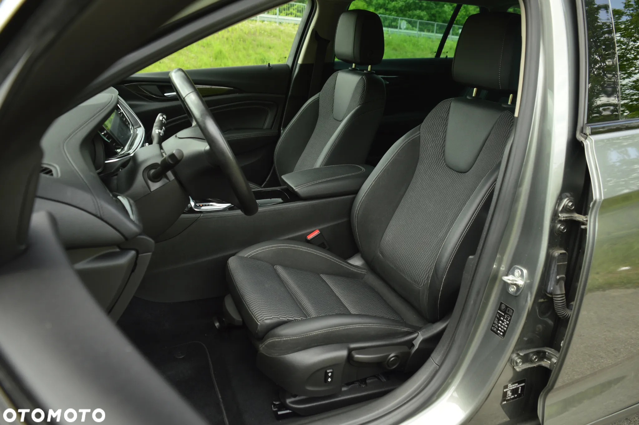 Opel Insignia 1.5 T Exclusive S&S - 6