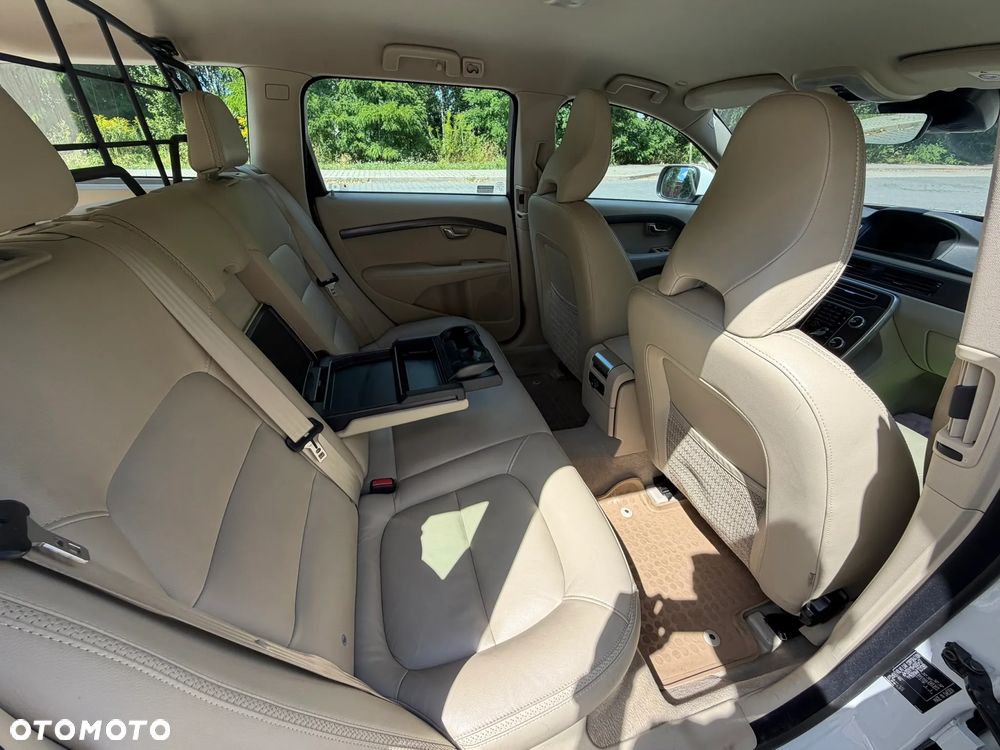 Volvo XC 70 D4 AWD Summum - 10