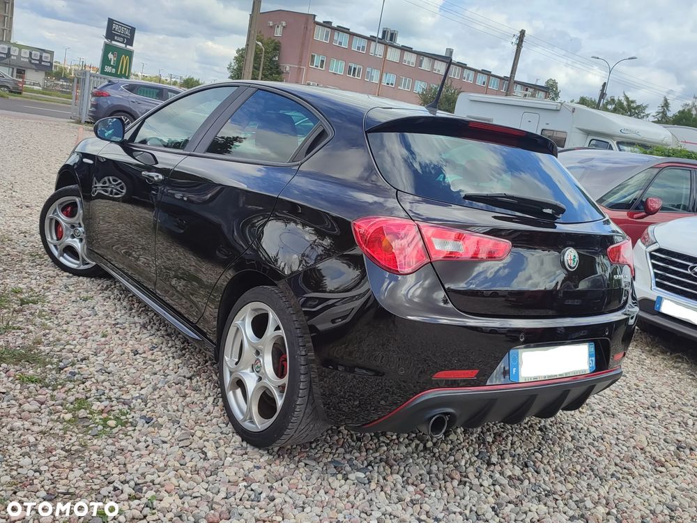 Alfa Romeo Giulietta 1.4 TB 16V Lusso - 3