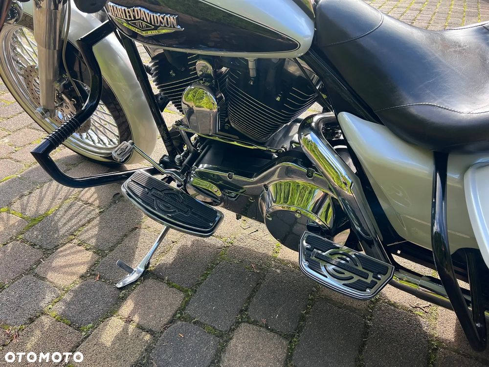 Harley-Davidson Touring Road King - 29