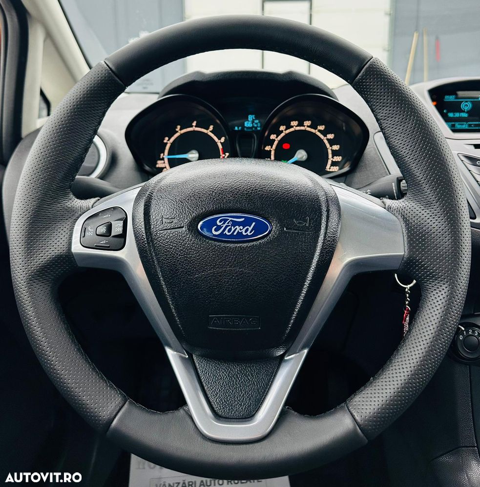 Ford Fiesta 1.0 EcoBoost SYNC Edition - 29