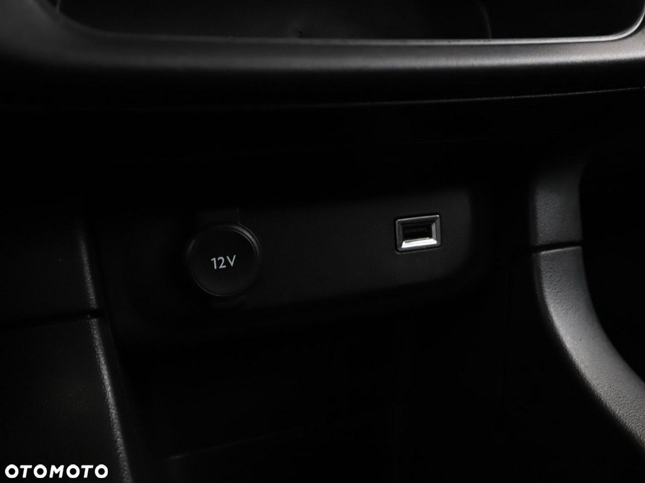 Citroën C3 1.2 PureTech Shine - 28