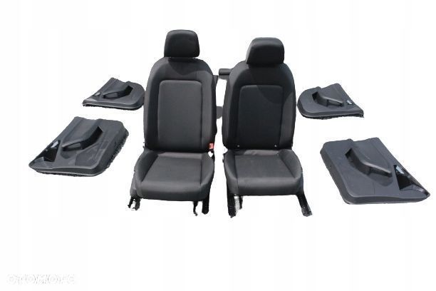 FOTELE KOMPLET AUDI A1 82A ZWYKŁE