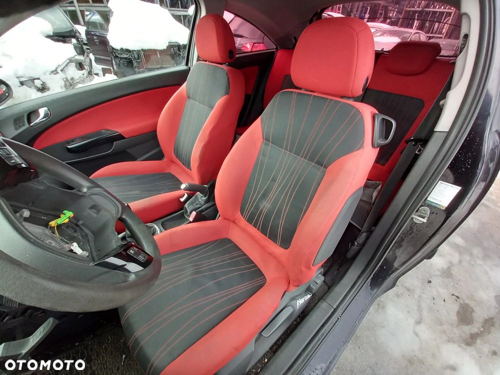 OPEL CORSA D FOTELE KANAPA KOMPLET 3 DRZWI CZERWONE - 1