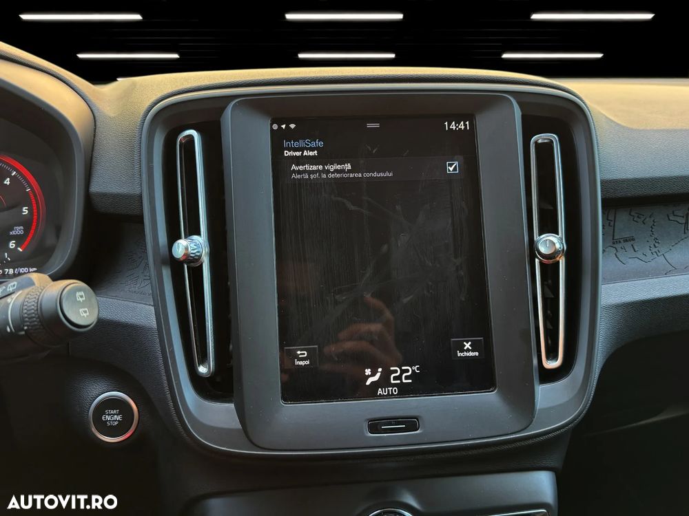 Volvo XC 40 D3 Momentum - 28
