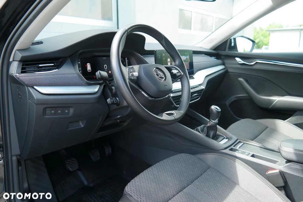 Skoda Octavia 1.5 TSI ACT Style - 9