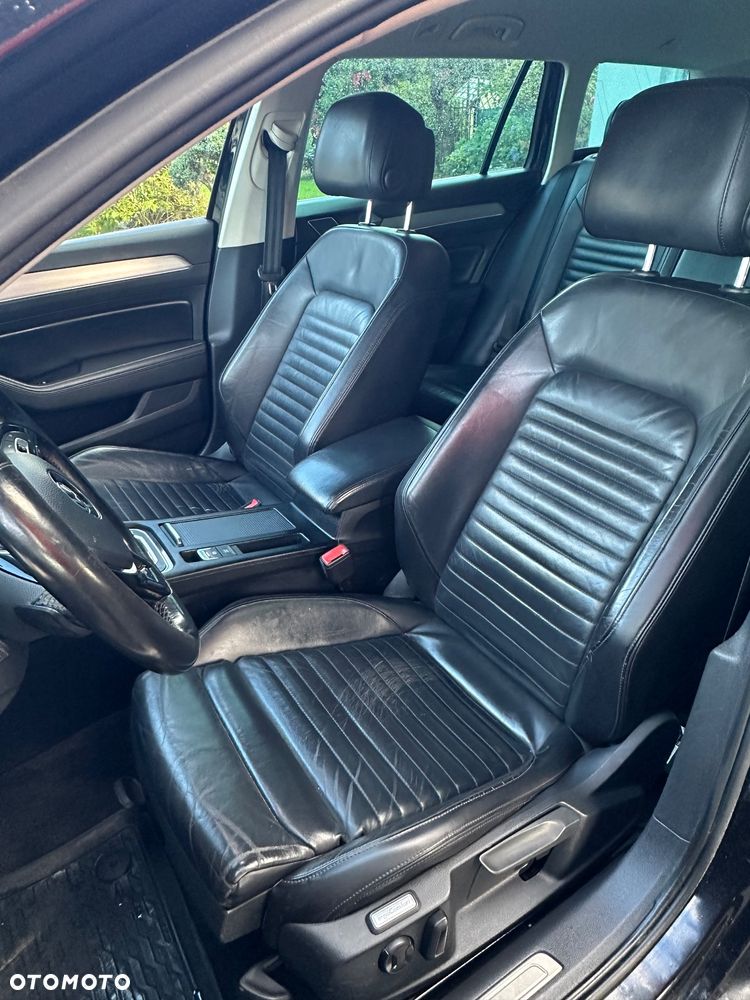 Volkswagen Passat 2.0 TDI SCR 4Mot DSG Highline - 14