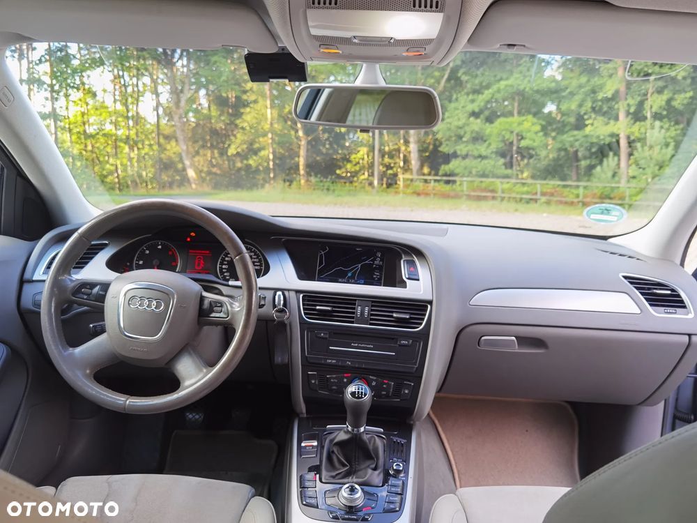 Audi A4 Avant - 22