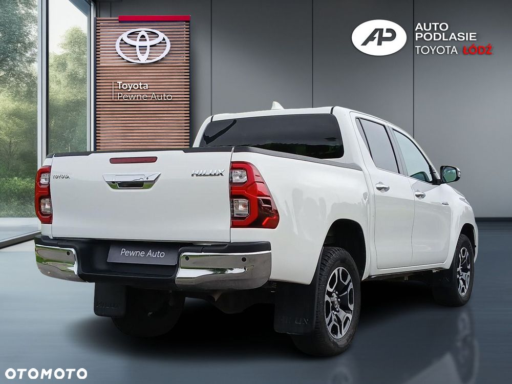 Toyota Hilux 2.8 D-4D Double Cab SR5 4x4 - 8