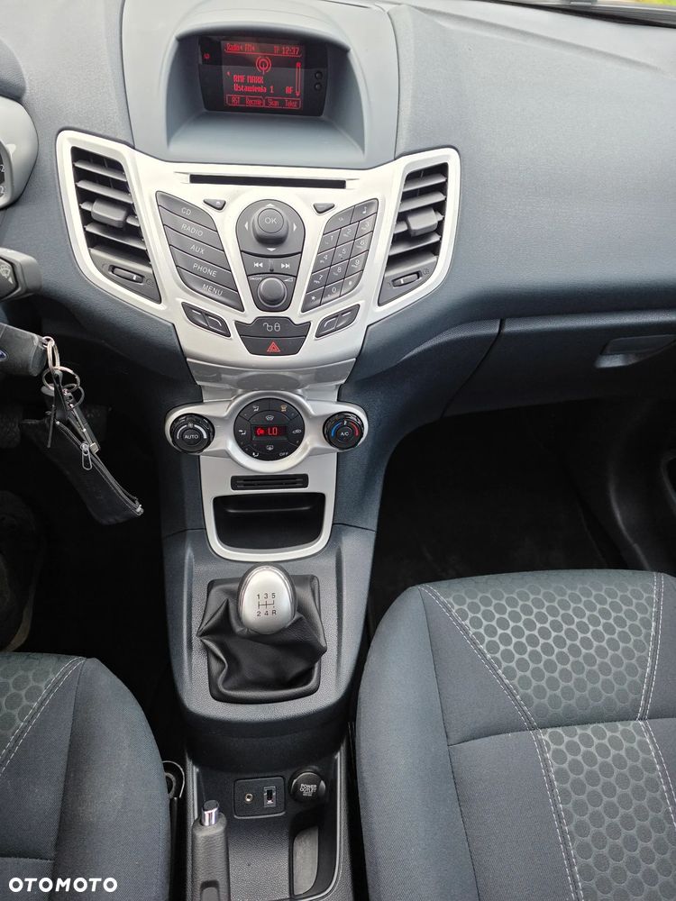 Ford Fiesta 1.25 Titanium EU5 - 22