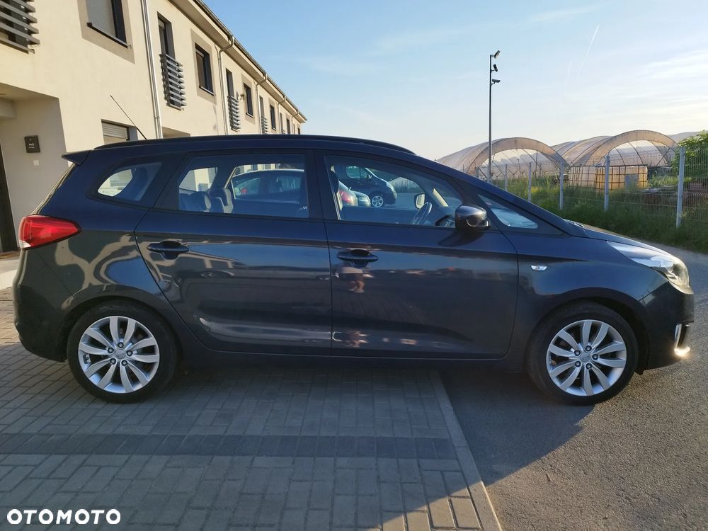 Kia Carens 1.6 GDI M - 5