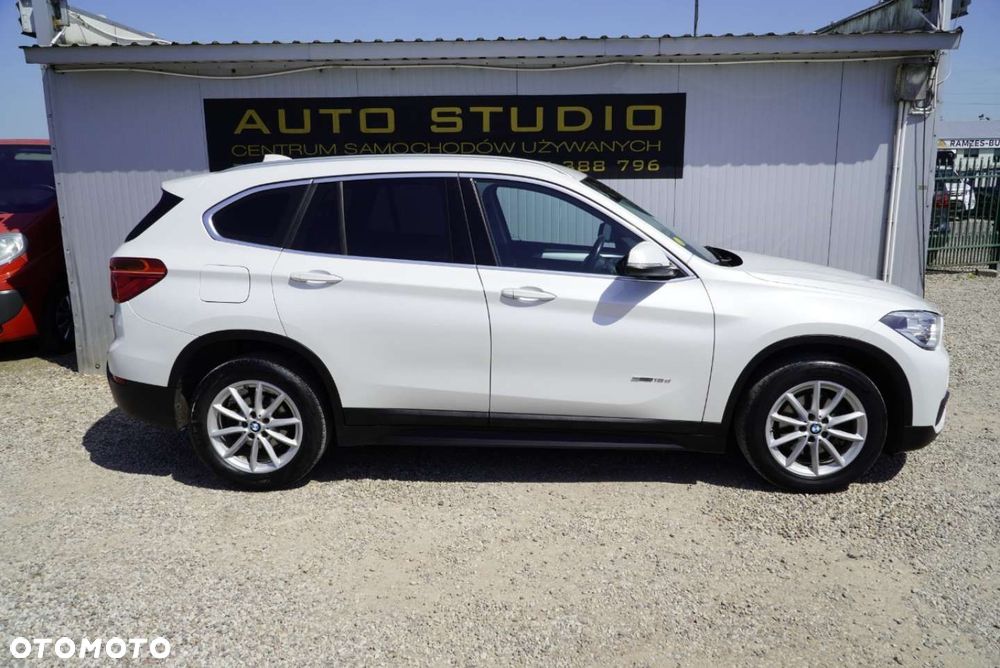 BMW X1 sDrive18d Advantage sport - 35