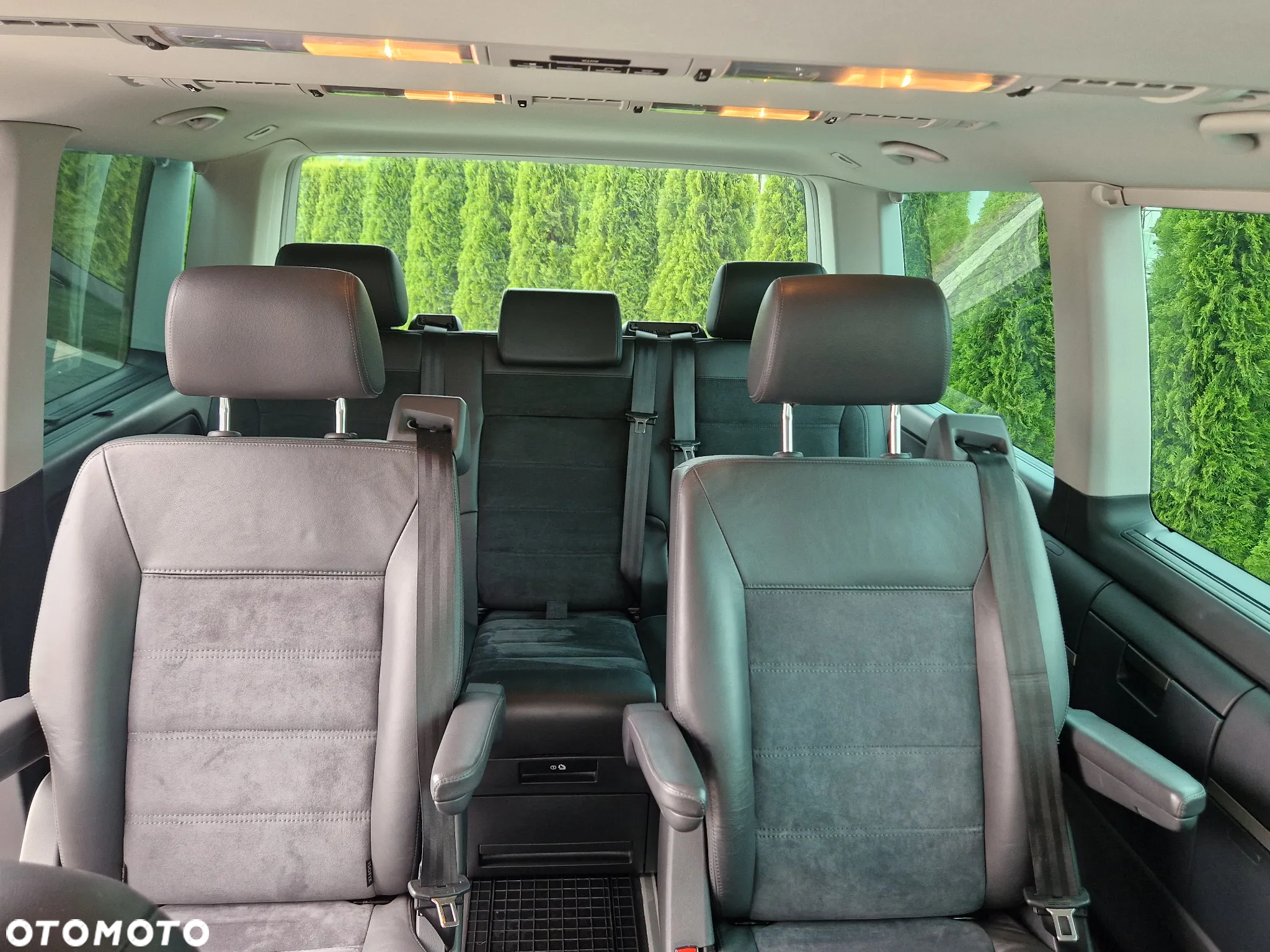 Volkswagen Multivan 2.0 TDI L1 Highline - 22