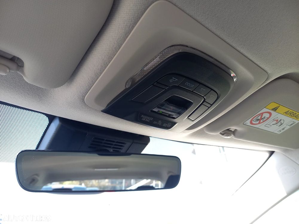 Toyota Corolla 1.8 HSD Eco - 25