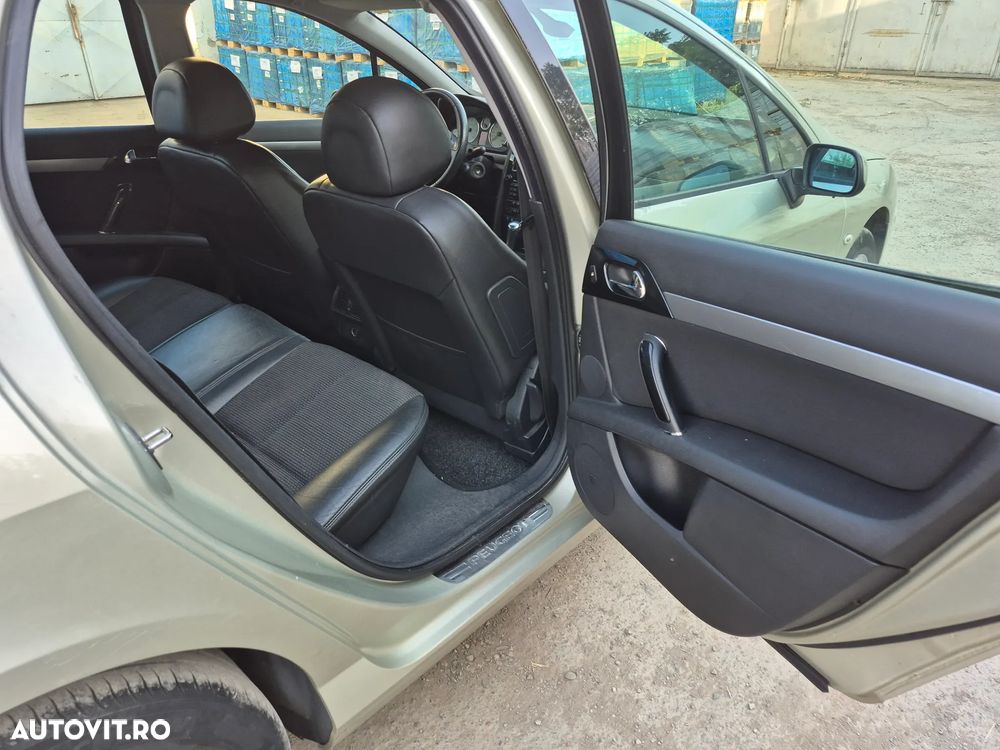 Peugeot 407 HDi 135 Automatik Business Line - 33