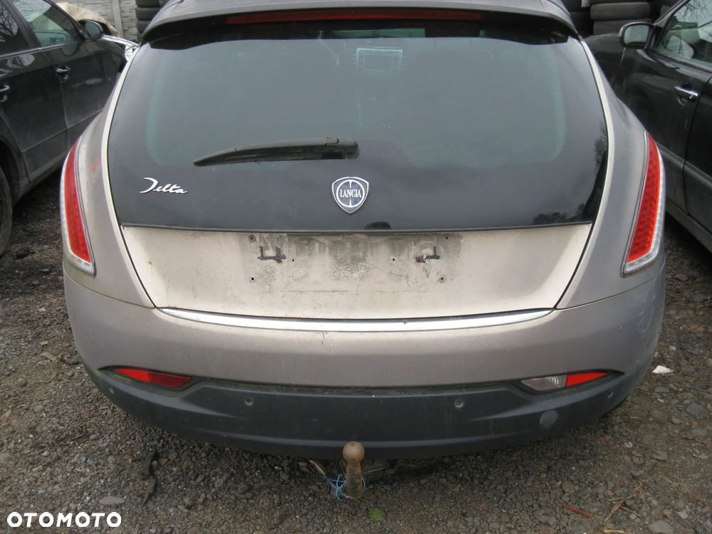 lancia delta hak holowniczy - 1