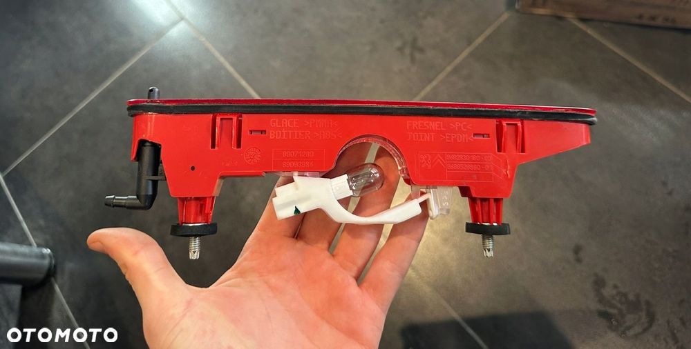 TRZECIE ŚWIATŁO STOP CITROEN BERLINGO III PARTNER III 9682830180 - 3