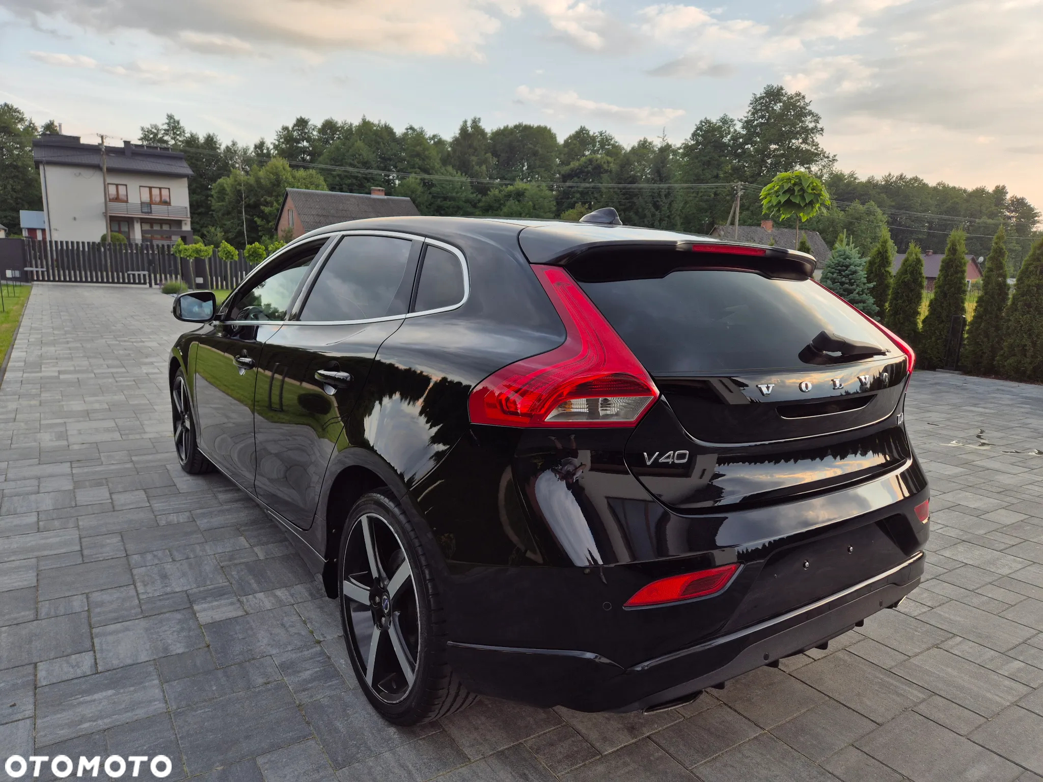 Volvo V40 D4 Drive-E Momentum - 36