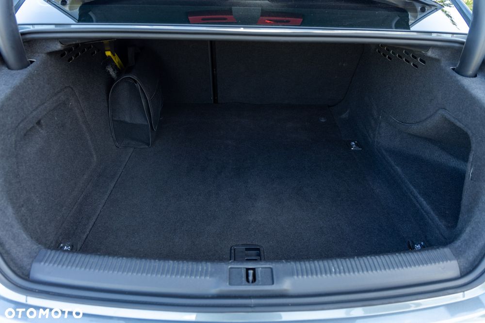 Audi A4 Limousine 2.0 TDI - 7