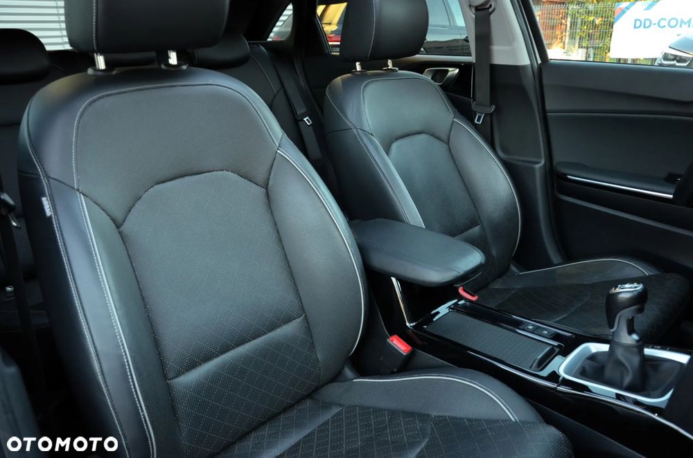 Kia Ceed 1.6 CRDi GT Line - 26