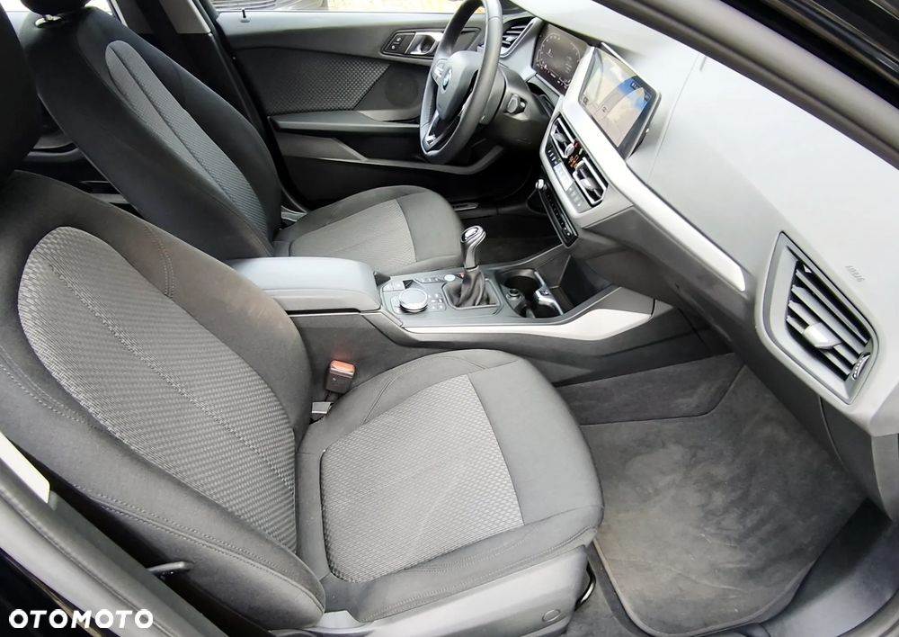 BMW Seria 1 116i Advantage - 32