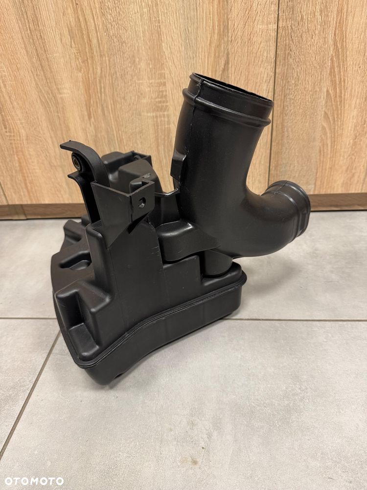 Honda Accord VIII rezonator powietrza