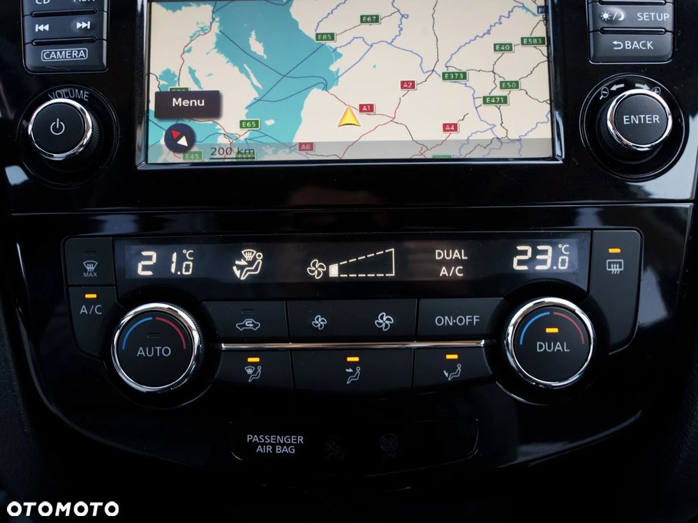 Nissan X-Trail 1.6 DCi N-Connecta 2WD Xtronic 7os - 24