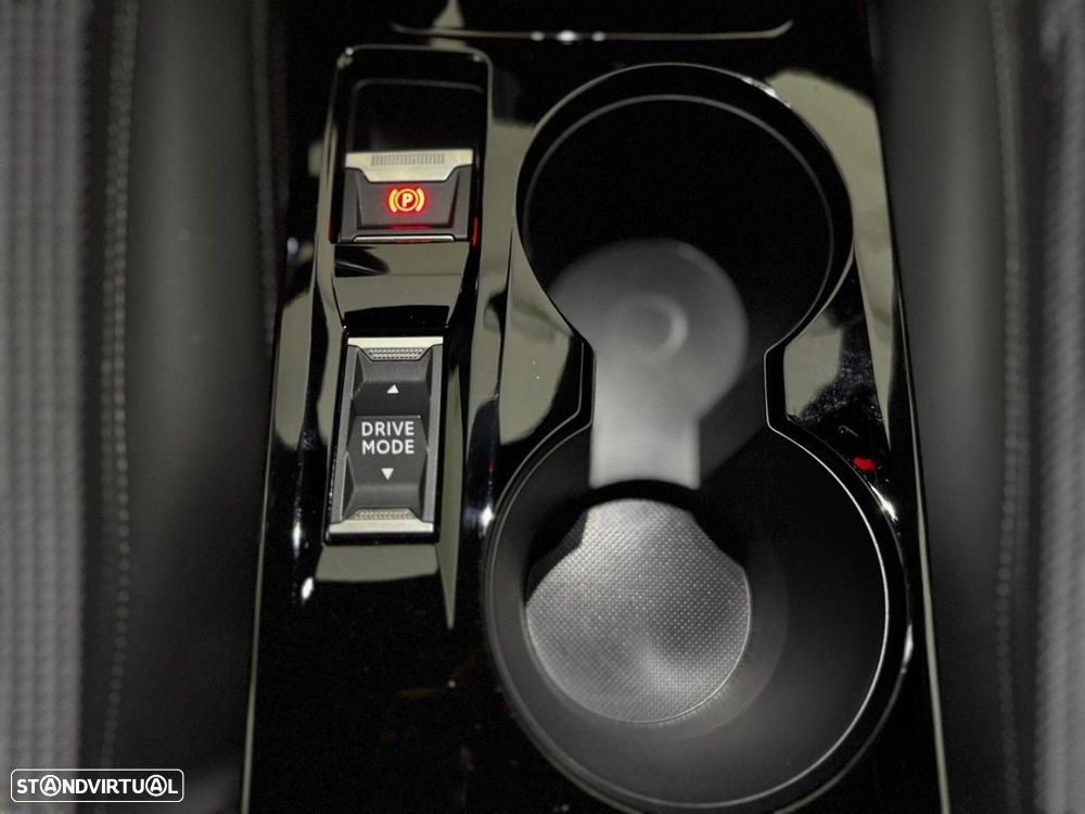 Peugeot 2008 1.2 PureTech GT Pack EAT8 - 15