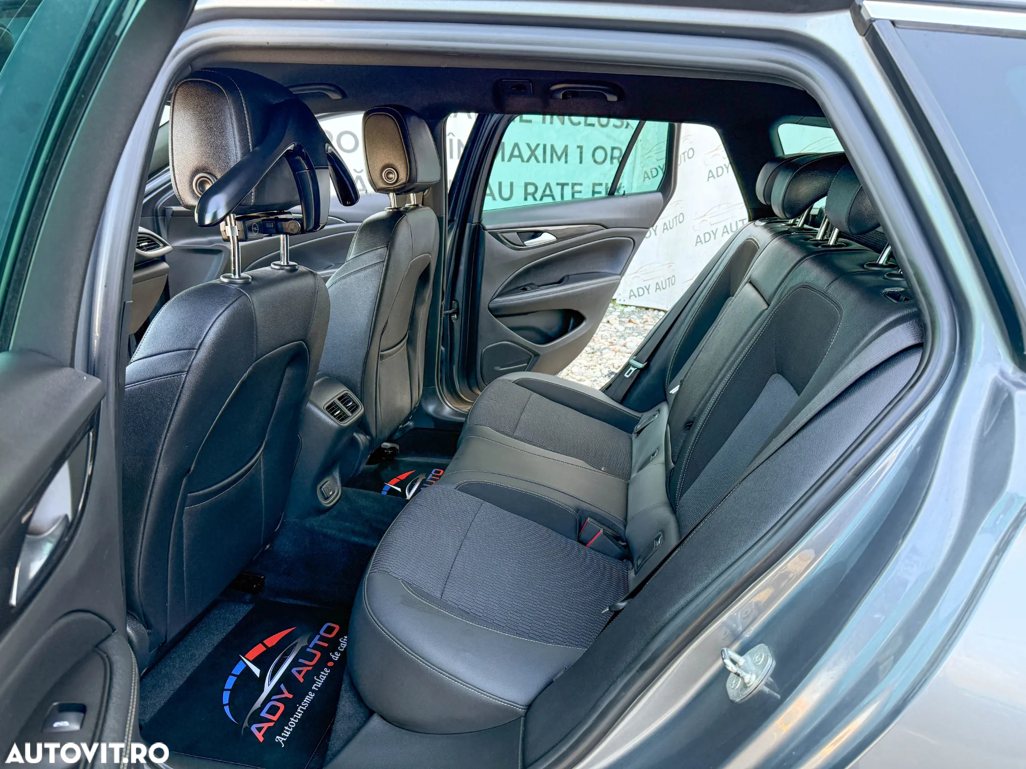 Opel Insignia - 30