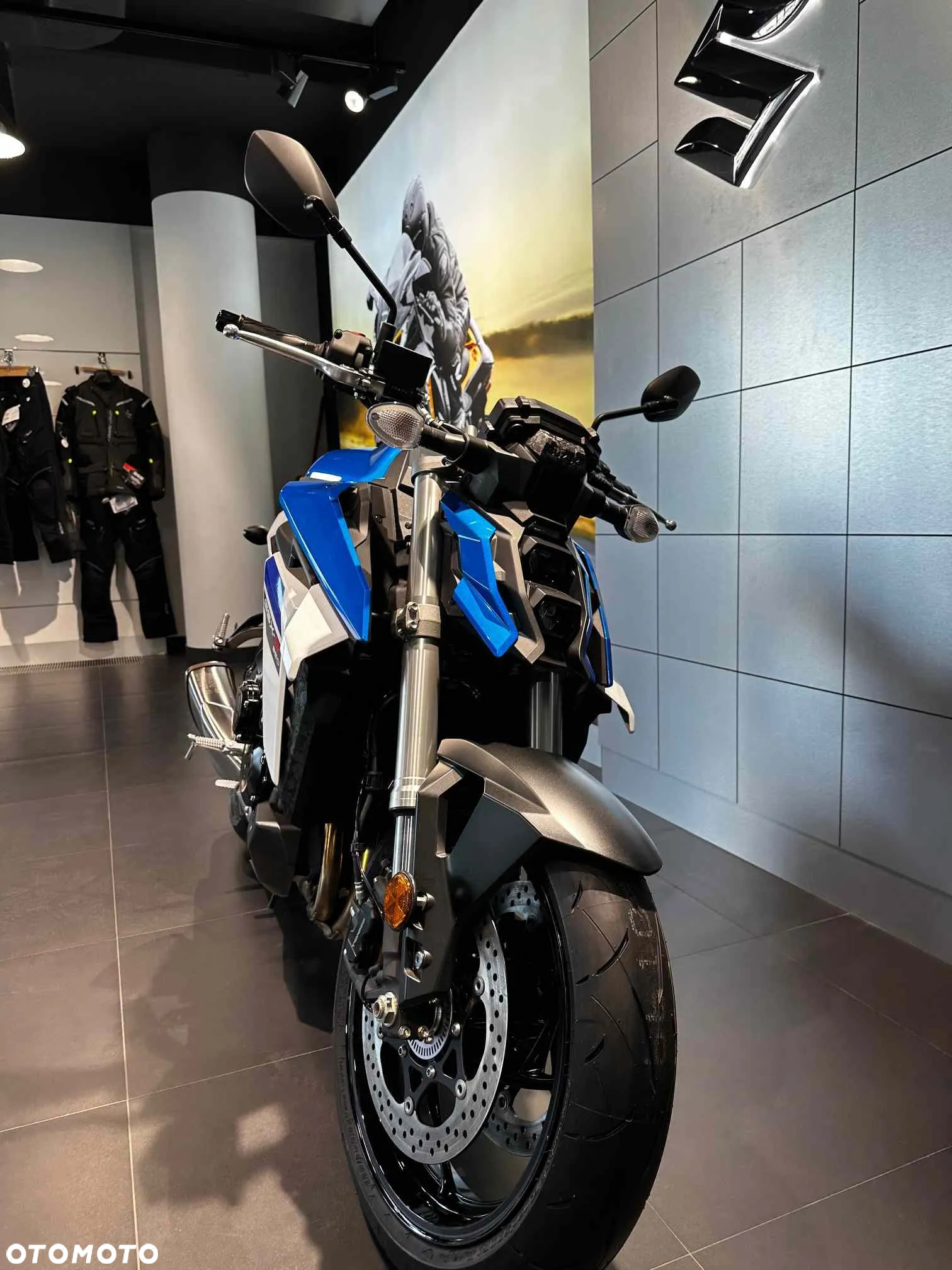 Suzuki GSX - 8