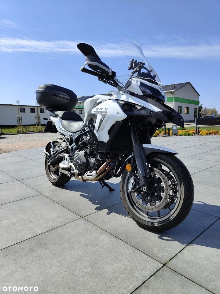 Benelli TRK 502 - 4