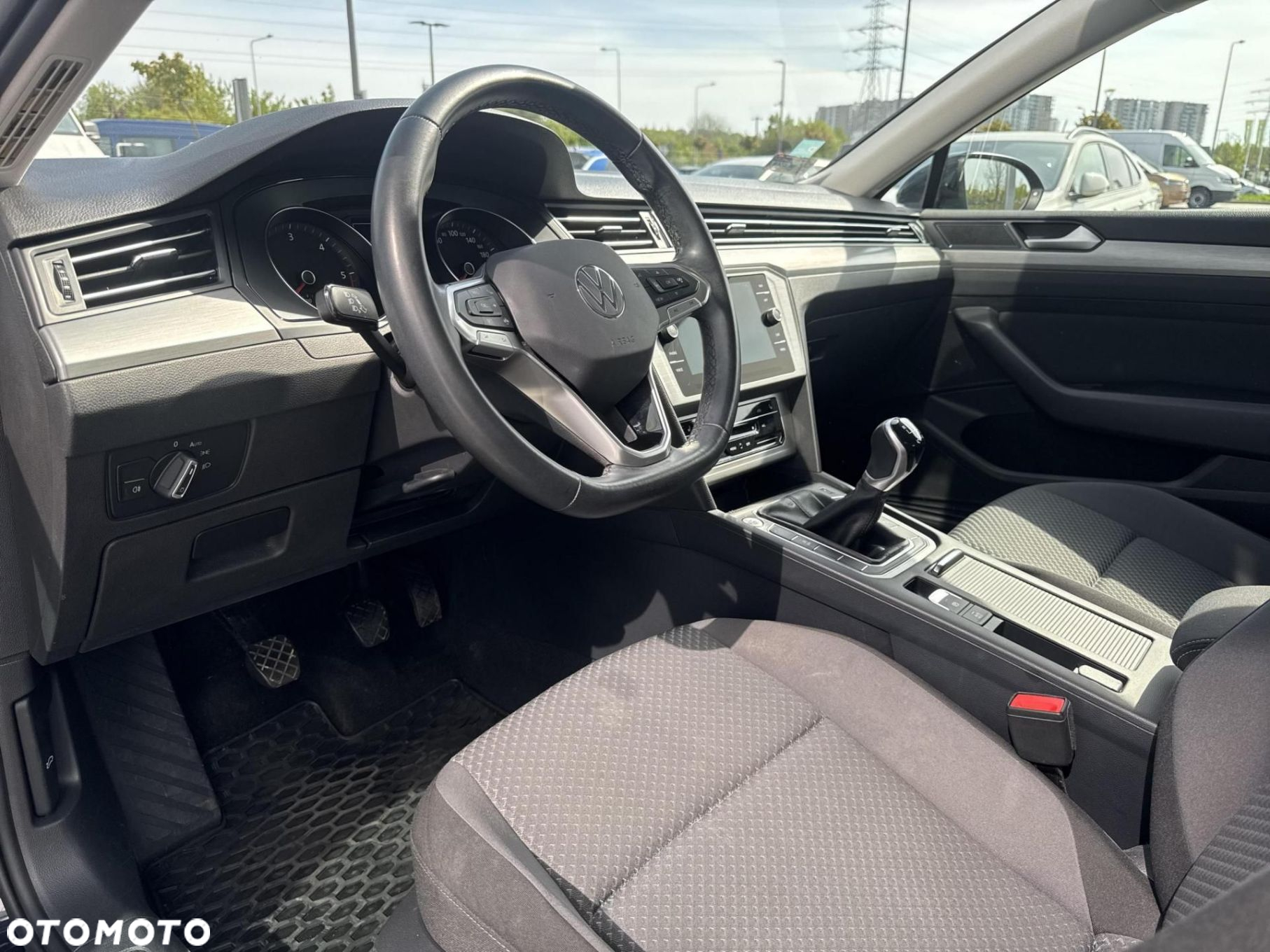 Volkswagen Passat - 10
