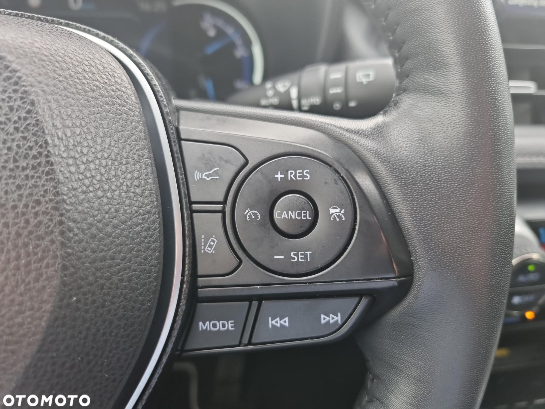 Toyota RAV4 2.5 Hybrid Executive 4x4 - 28
